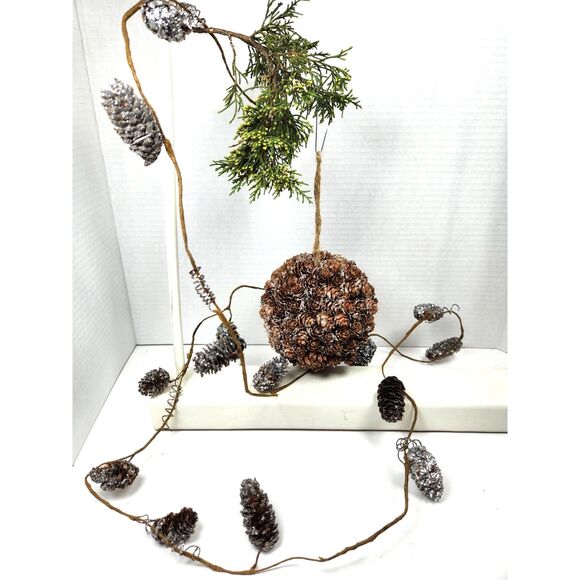 Rustic 5" Pine Cone Christmas Ornament Ball &  Pine Cone Garland Holiday Cottage - Picture 1 of 8